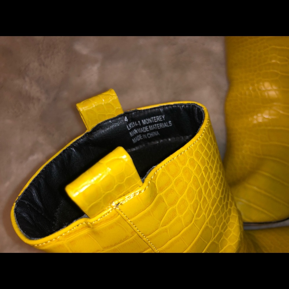 Snakeskin Booties - Picture 4 of 6
